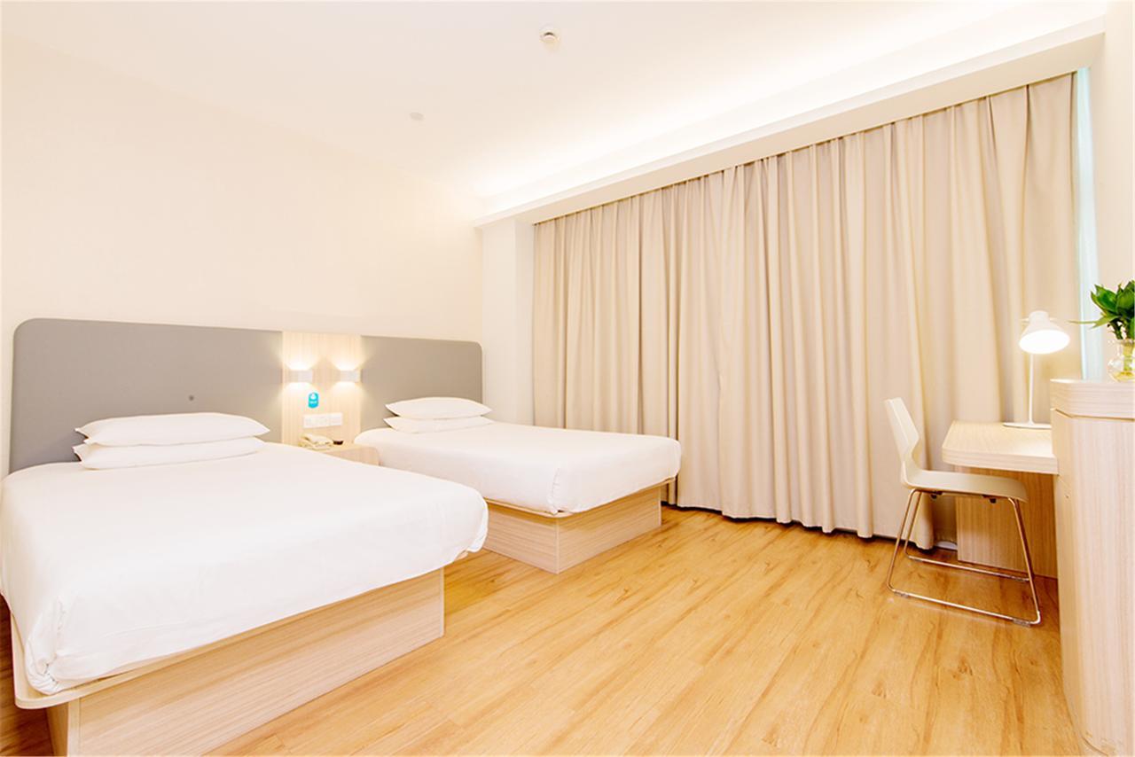 Hanting Hotel Qingdao Zhanqiao Railway Station Exteriör bild
